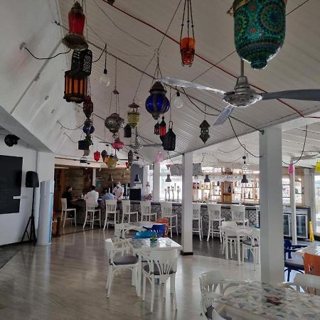 Nereus Hotel Paphos Exterior foto