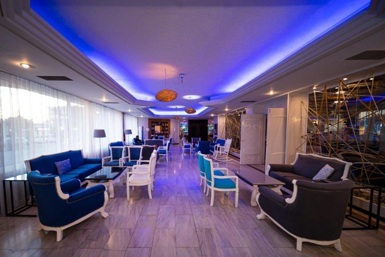 Nereus Hotel Paphos Exterior foto