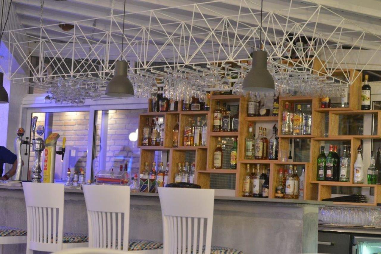 Nereus Hotel Paphos Exterior foto